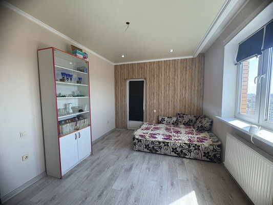 Продам двухкомнатную (2-комн.) квартиру, Декоративная ул, 1/5к2, Березовый п