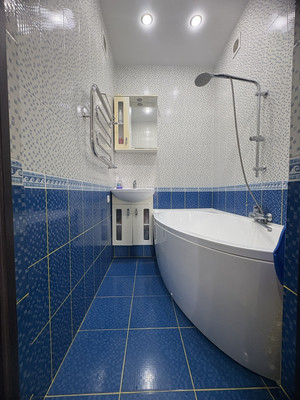 Продам двухкомнатную (2-комн.) квартиру, Декоративная ул, 1/5к2, Березовый п