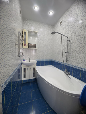 Продам двухкомнатную (2-комн.) квартиру, Декоративная ул, 1/5к2, Березовый п