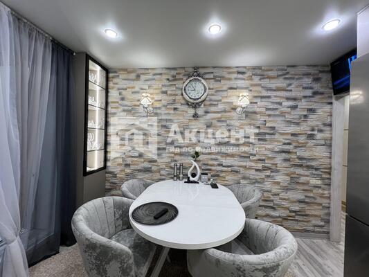 Продам двухкомнатную (2-комн.) квартиру, Новая Ильинка мкр, 33, Иваново г