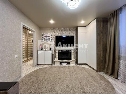 Продам двухкомнатную (2-комн.) квартиру, Новая Ильинка мкр, 33, Иваново г