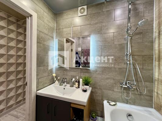 Продам двухкомнатную (2-комн.) квартиру, Новая Ильинка мкр, 33, Иваново г