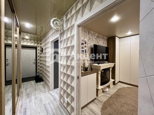 Продам двухкомнатную (2-комн.) квартиру, Новая Ильинка мкр, 33, Иваново г