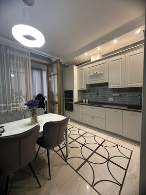 Продам двухкомнатную (2-комн.) квартиру, Измайловский проезд, 10к4, Москва г