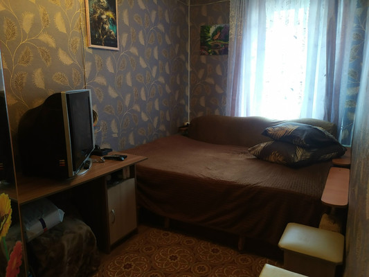 Продам двухкомнатную (2-комн.) квартиру, Луговая ул, 2, Ишим г