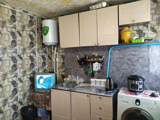 Продам двухкомнатную (2-комн.) квартиру, Луговая ул, 2, Ишим г