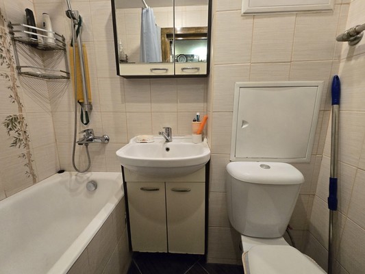 Продам однокомнатную (1-комн.) квартиру, Центральная ул, 8, Кокино д