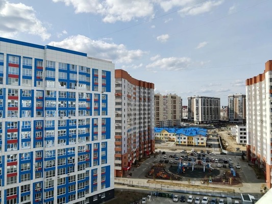 Продам двухкомнатную (2-комн.) квартиру, Сергея Семенова ул, 4, Барнаул г