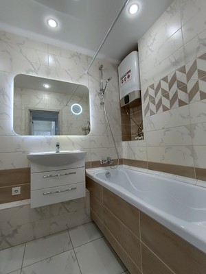 Продам двухкомнатную (2-комн.) квартиру, Сергея Семенова ул, 4, Барнаул г