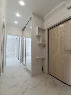 Продам двухкомнатную (2-комн.) квартиру, Сергея Семенова ул, 4, Барнаул г