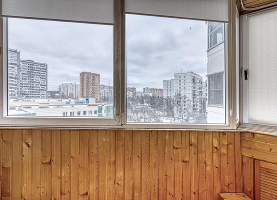 Продам многокомнатную квартиру, В мкр, 52, Троицк г