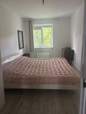 Продам трехкомнатную (3-комн.) квартиру, им. Матэ Залки ул, 17, Симферополь г