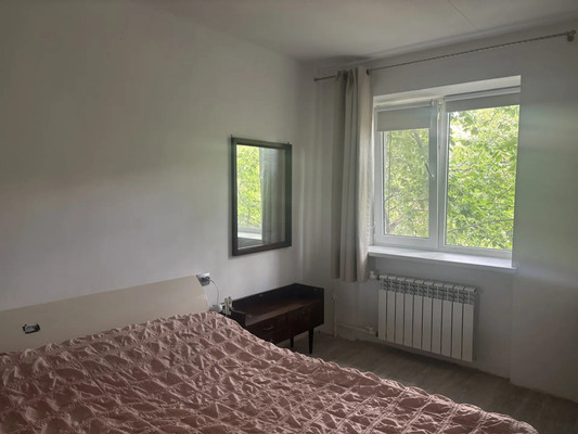 Продам трехкомнатную (3-комн.) квартиру, им. Матэ Залки ул, 17, Симферополь г