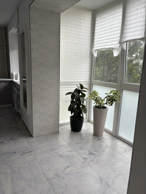 Продам трехкомнатную (3-комн.) квартиру, им. Матэ Залки ул, 17, Симферополь г