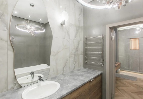 Продам двухкомнатную (2-комн.) квартиру, Аэропортовская ул, 25, Казань г