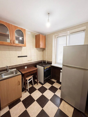 Продам однокомнатную (1-комн.) квартиру, им. Матэ Залки ул, 5а, Симферополь г