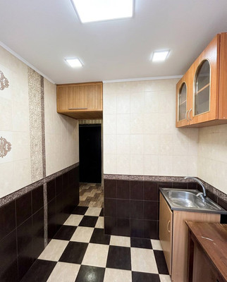 Продам однокомнатную (1-комн.) квартиру, им. Матэ Залки ул, 5а, Симферополь г