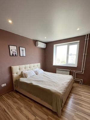 Продам двухкомнатную (2-комн.) квартиру, Заводская ул, 11, Ростов-на-Дону г