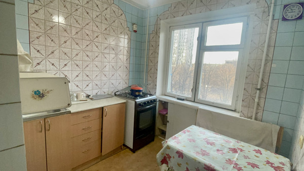 Продам двухкомнатную (2-комн.) квартиру, Стачки пр-кт, 217к1, Ростов-на-Дону г