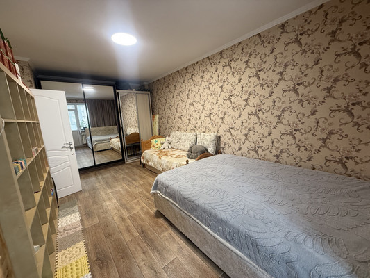 Продам однокомнатную (1-комн.) квартиру, Магнитогорская ул, 1, Ростов-на-Дону г