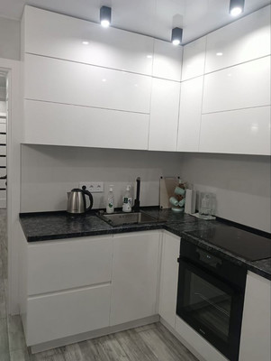 Продам двухкомнатную (2-комн.) квартиру, Октябрьской Революции ул, 8к1, Николаевка пгт