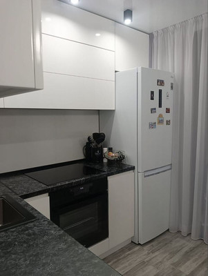 Продам двухкомнатную (2-комн.) квартиру, Октябрьской Революции ул, 8к1, Николаевка пгт