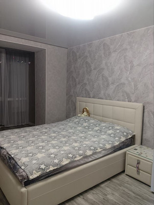 Продам двухкомнатную (2-комн.) квартиру, Октябрьской Революции ул, 8к1, Николаевка пгт