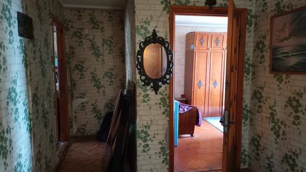 Продам трехкомнатную (3-комн.) квартиру, Совхозная ул, 21, Симферополь г