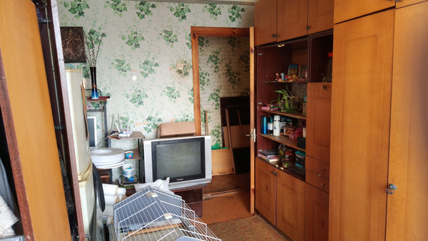 Продам трехкомнатную (3-комн.) квартиру, Совхозная ул, 21, Симферополь г