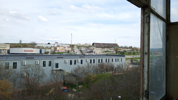 Продам трехкомнатную (3-комн.) квартиру, Совхозная ул, 21, Симферополь г