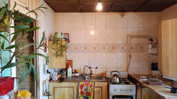 Продам трехкомнатную (3-комн.) квартиру, Совхозная ул, 21, Симферополь г