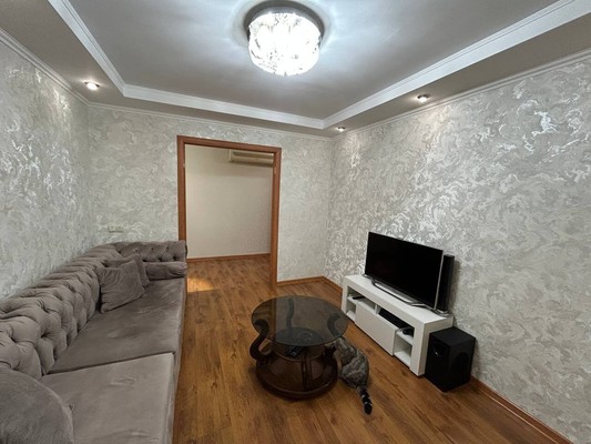 Продам многокомнатную квартиру, Киевская ул, 114, Симферополь г