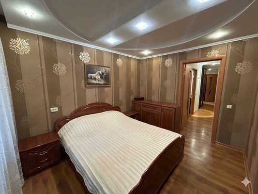 Продам многокомнатную квартиру, Киевская ул, 114, Симферополь г