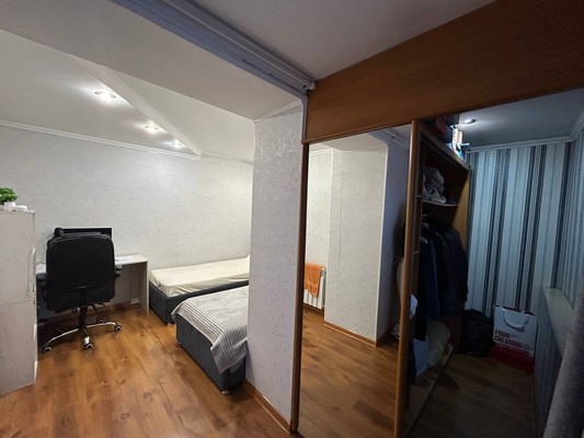 Продам многокомнатную квартиру, Киевская ул, 114, Симферополь г