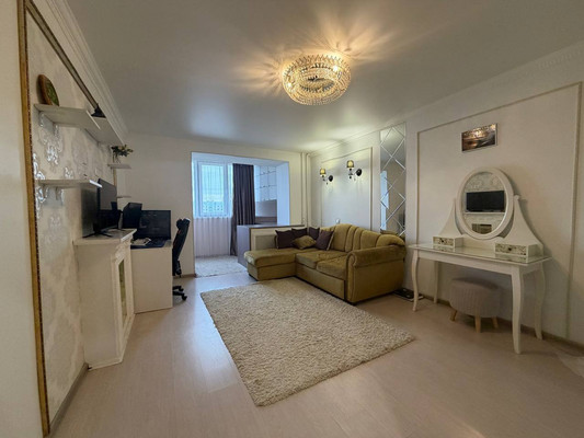 Продам однокомнатную (1-комн.) квартиру, Ямашева пр-кт, 69, Казань г