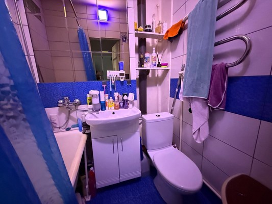 Продам однокомнатную (1-комн.) квартиру, Миллера Ж.А. ул, 58а, Симферополь г