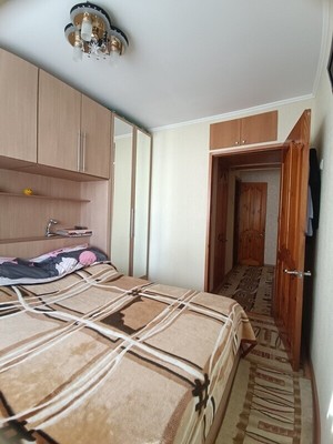 Продам трехкомнатную (3-комн.) квартиру, Шумакова ул, 52, Барнаул г