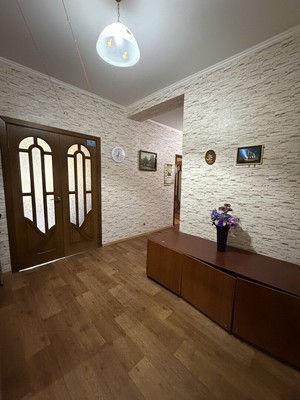 Продам трехкомнатную (3-комн.) квартиру, Губкина ул, 27, Октябрьский г
