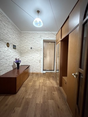 Продам трехкомнатную (3-комн.) квартиру, Губкина ул, 27, Октябрьский г