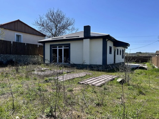 Продам дом, Центральная ул, Клиновка с, 0 км от города