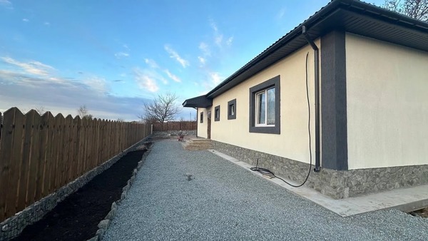 Продам дом, Центральная ул, Клиновка с, 0 км от города