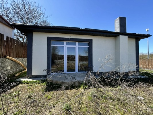 Продам дом, Центральная ул, Клиновка с, 0 км от города
