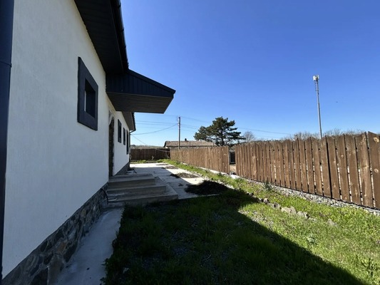 Продам дом, Центральная ул, Клиновка с, 0 км от города