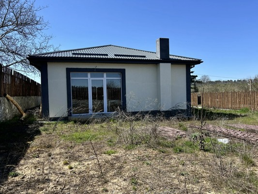 Продам дом, Центральная ул, Клиновка с, 0 км от города