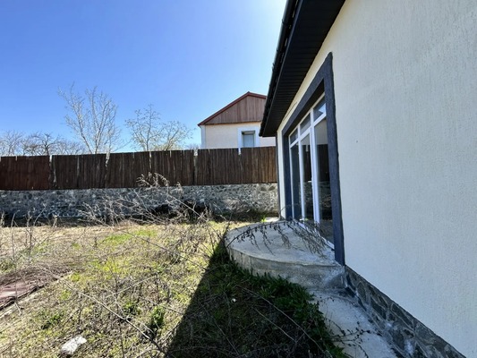 Продам дом, Центральная ул, Клиновка с, 0 км от города