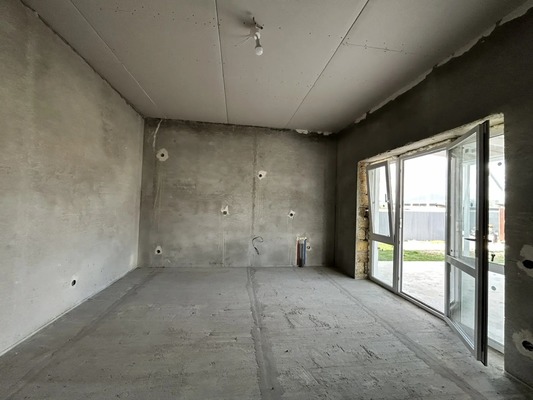 Продам дом, Центральная ул, Клиновка с, 0 км от города