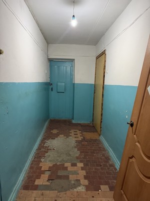 Продам трехкомнатную (3-комн.) квартиру, 35-й мкр, 13, Октябрьский г