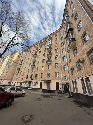 Продам двухкомнатную (2-комн.) квартиру, Трофимова ул, 31, Москва г