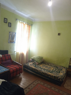 Продам двухкомнатную (2-комн.) квартиру, Красноармейская ул, 107, Симферополь г