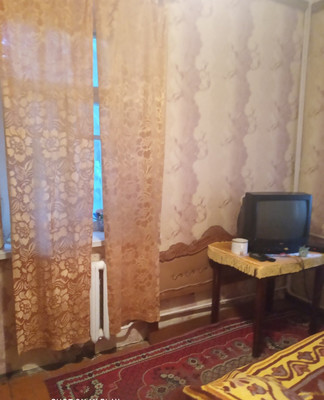 Продам двухкомнатную (2-комн.) квартиру, Красноармейская ул, 107, Симферополь г